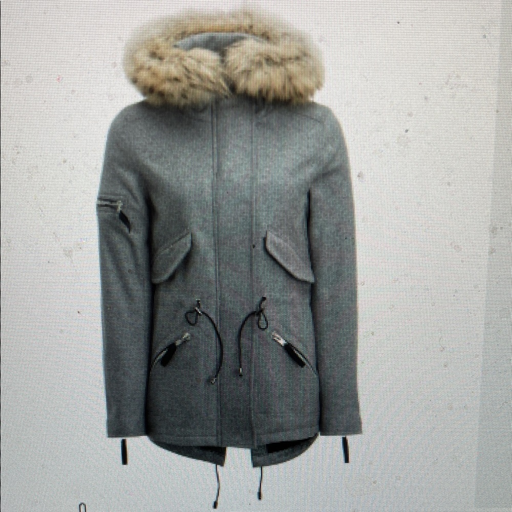 Sam Women's Gray wool Jacket with coyote Fur Trimmed hood - like new